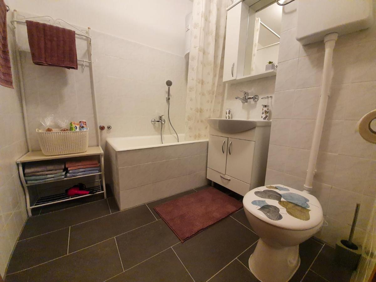 Apartman Ante Ливно Экстерьер фото