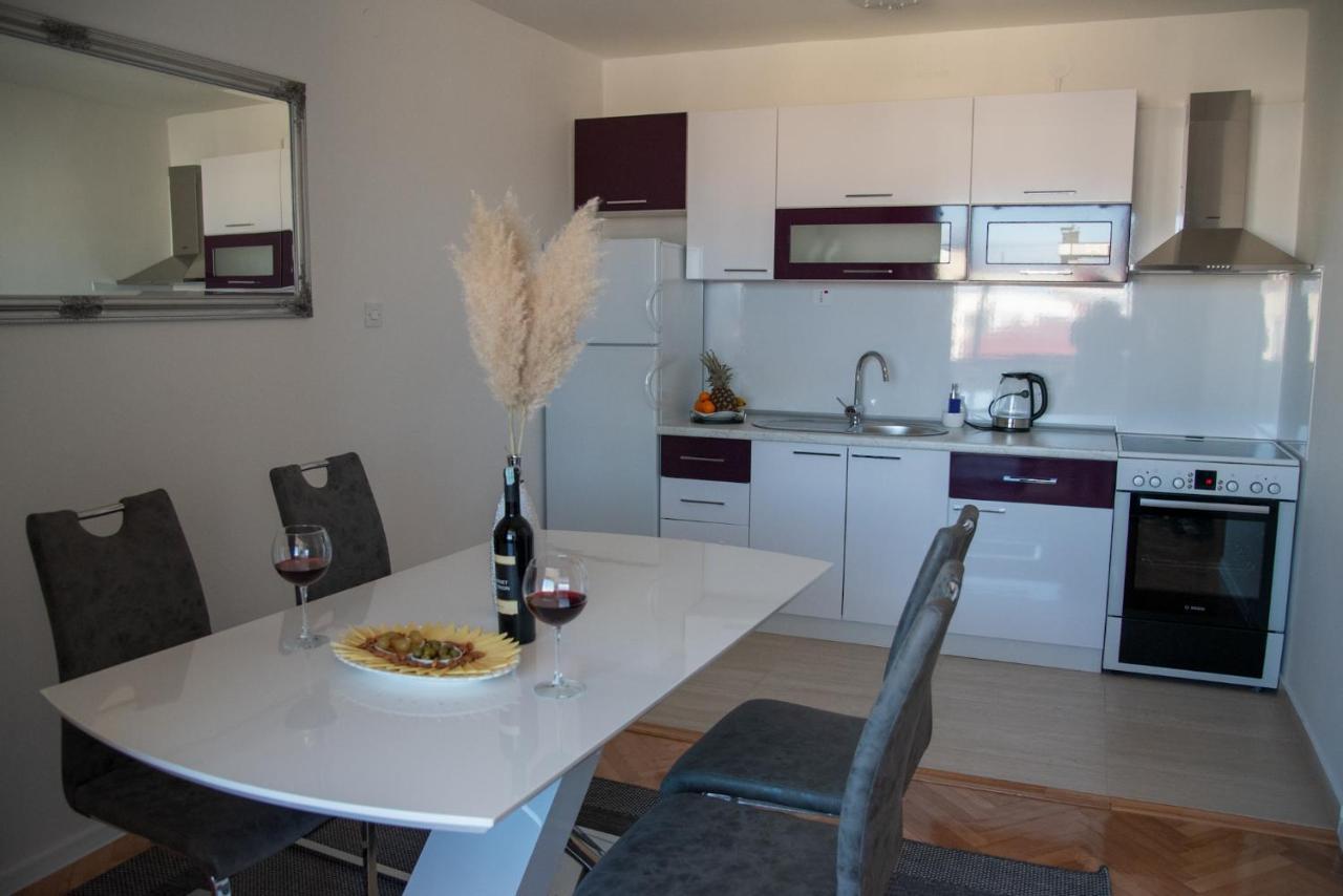 Apartman Ante Ливно Экстерьер фото