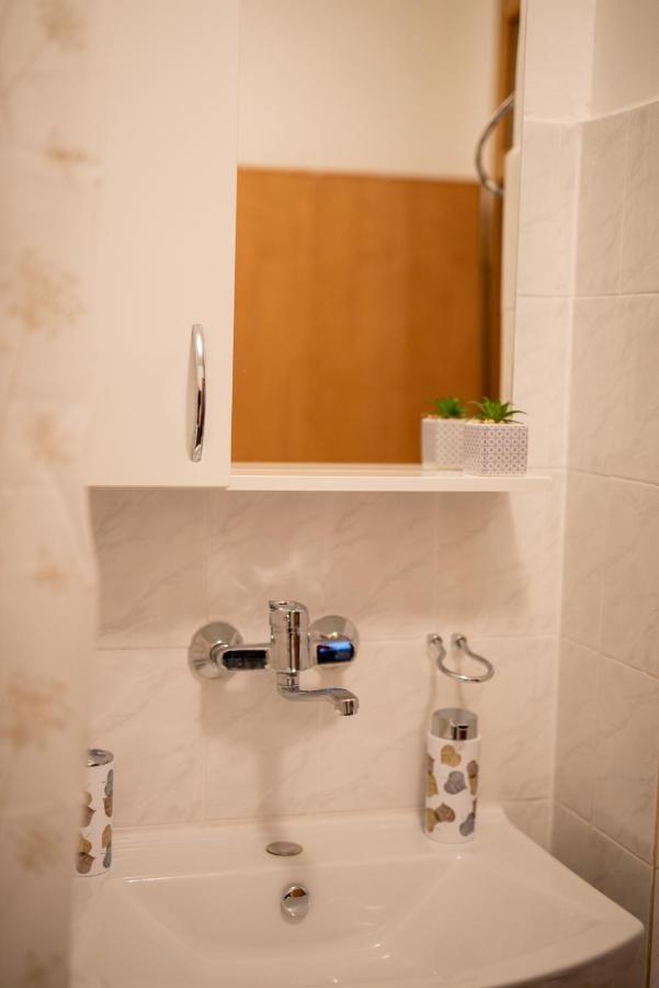 Apartman Ante Ливно Экстерьер фото