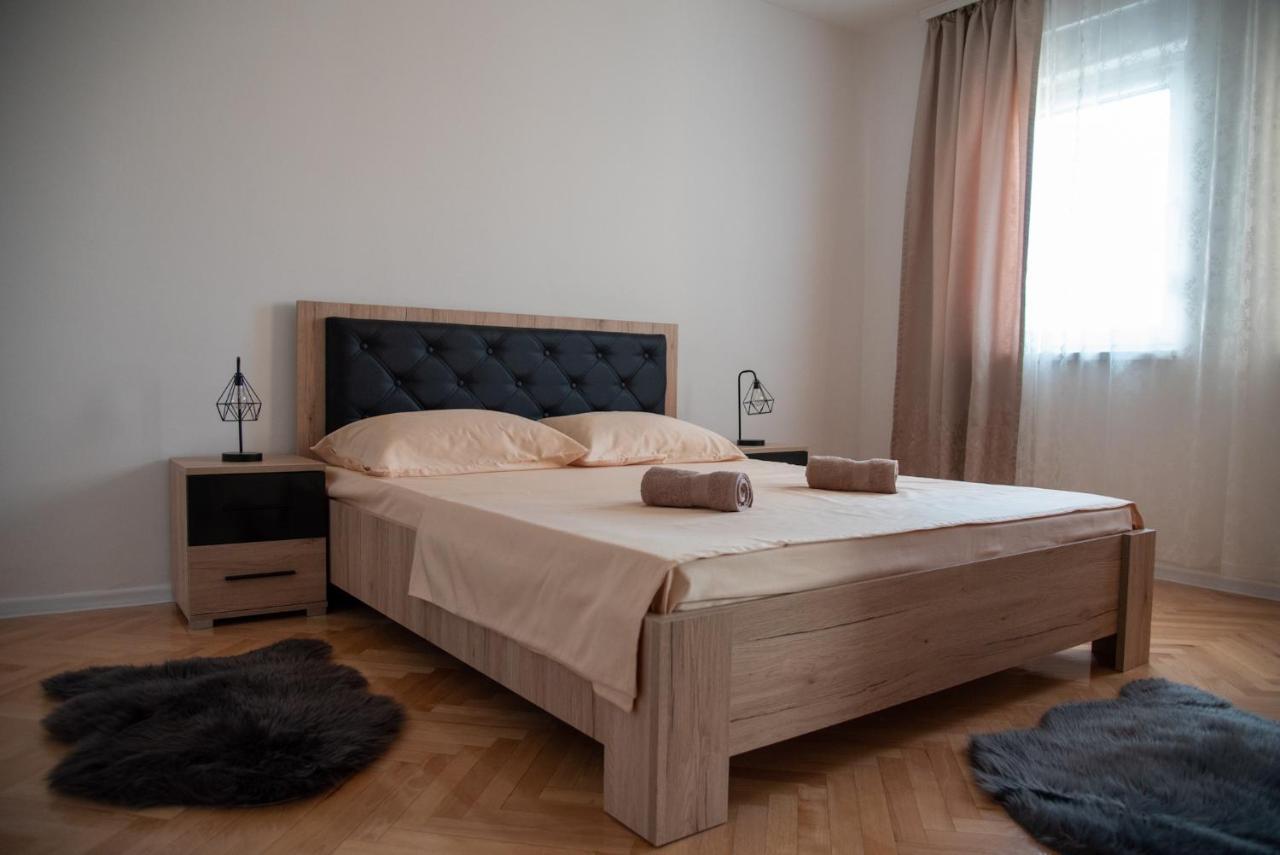 Apartman Ante Ливно Экстерьер фото