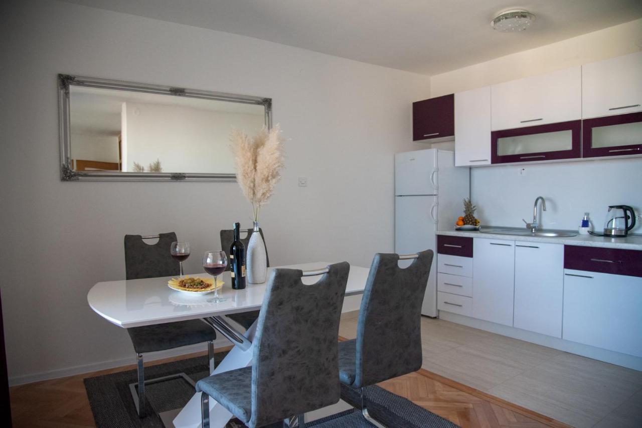 Apartman Ante Ливно Экстерьер фото