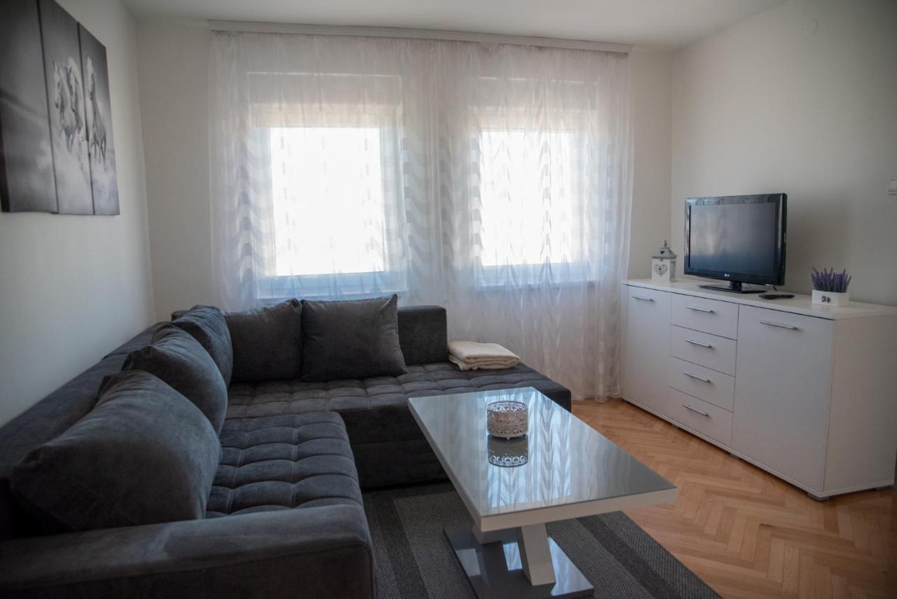 Apartman Ante Ливно Экстерьер фото
